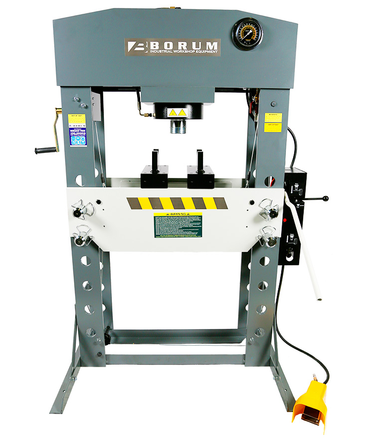 Air/Hydraulic Press 100,000kg